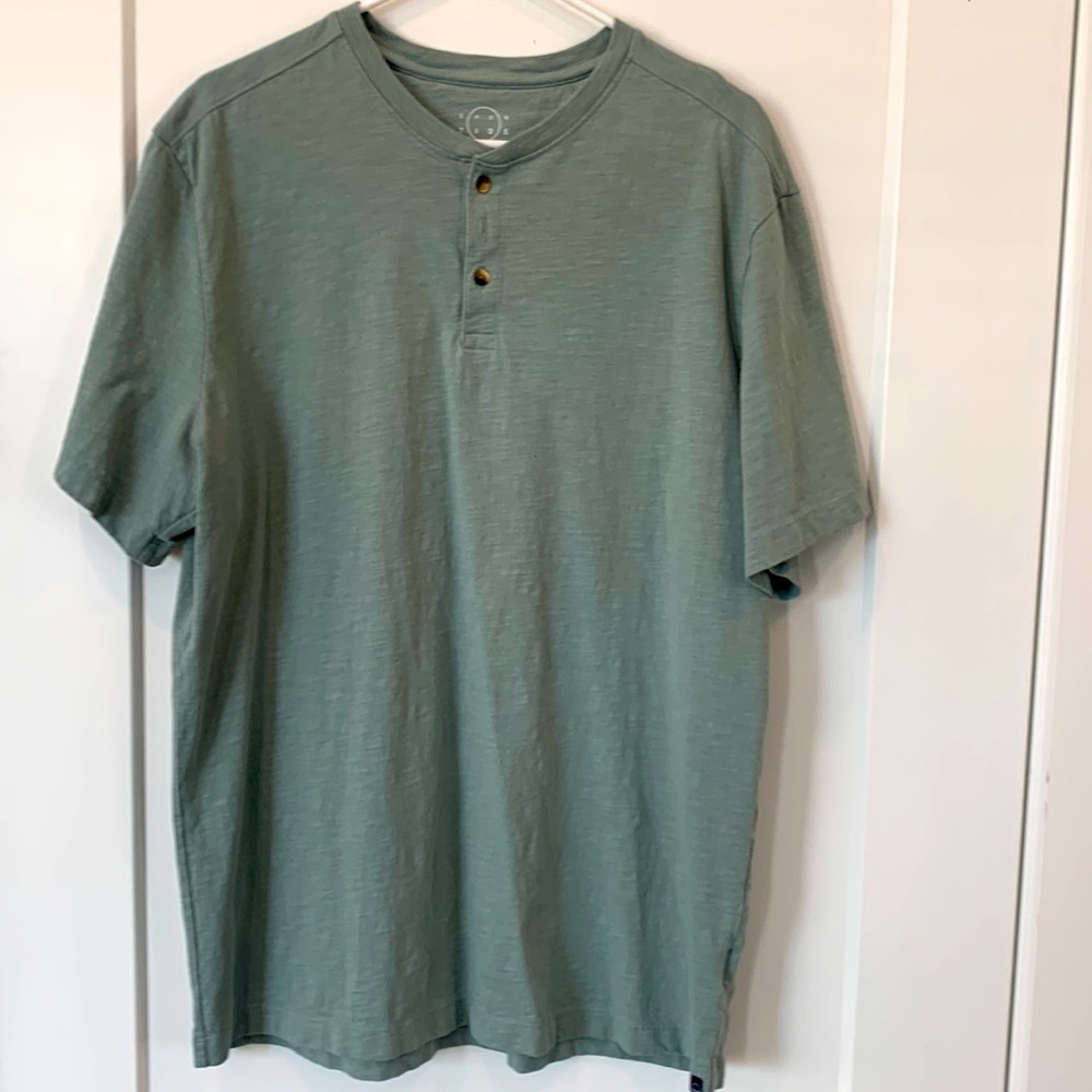NWOT Even Tide XL T-Shirt Olive